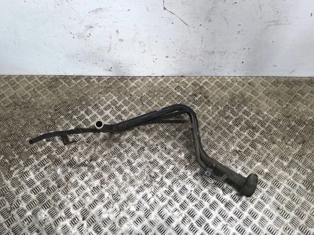 Fuel tank filler neck pipe