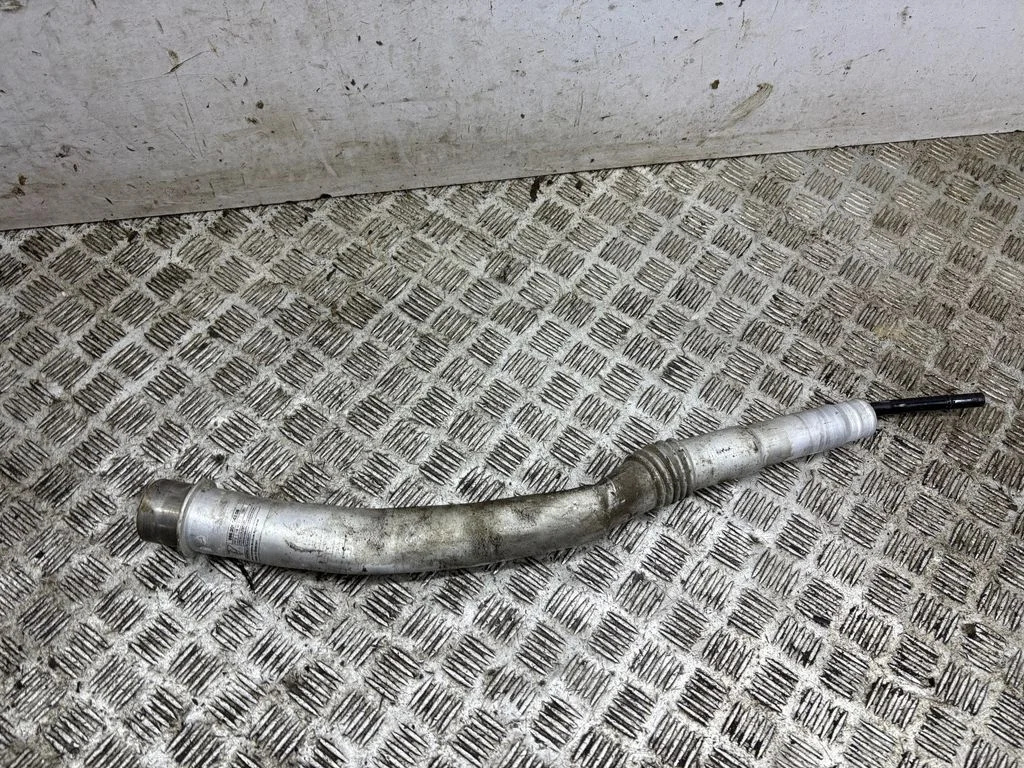 Fuel tank filler neck pipe – Porsche 911 996 (1997-2005)
