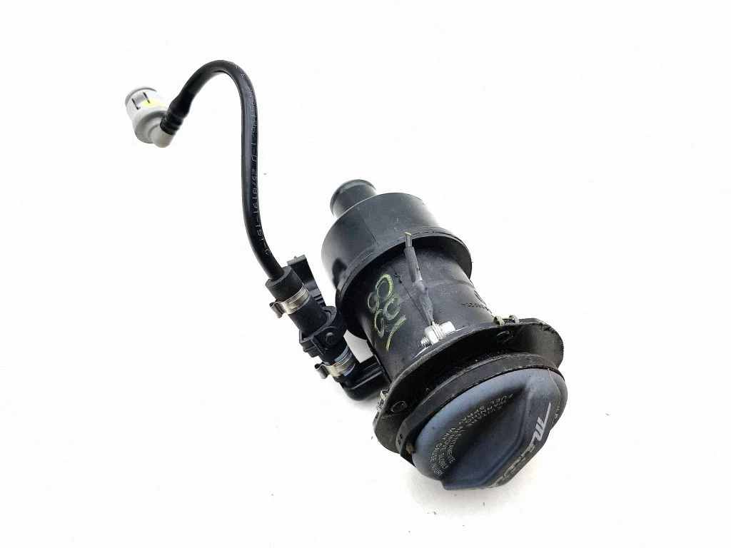 Fuel tank filler neck pipe LS290204