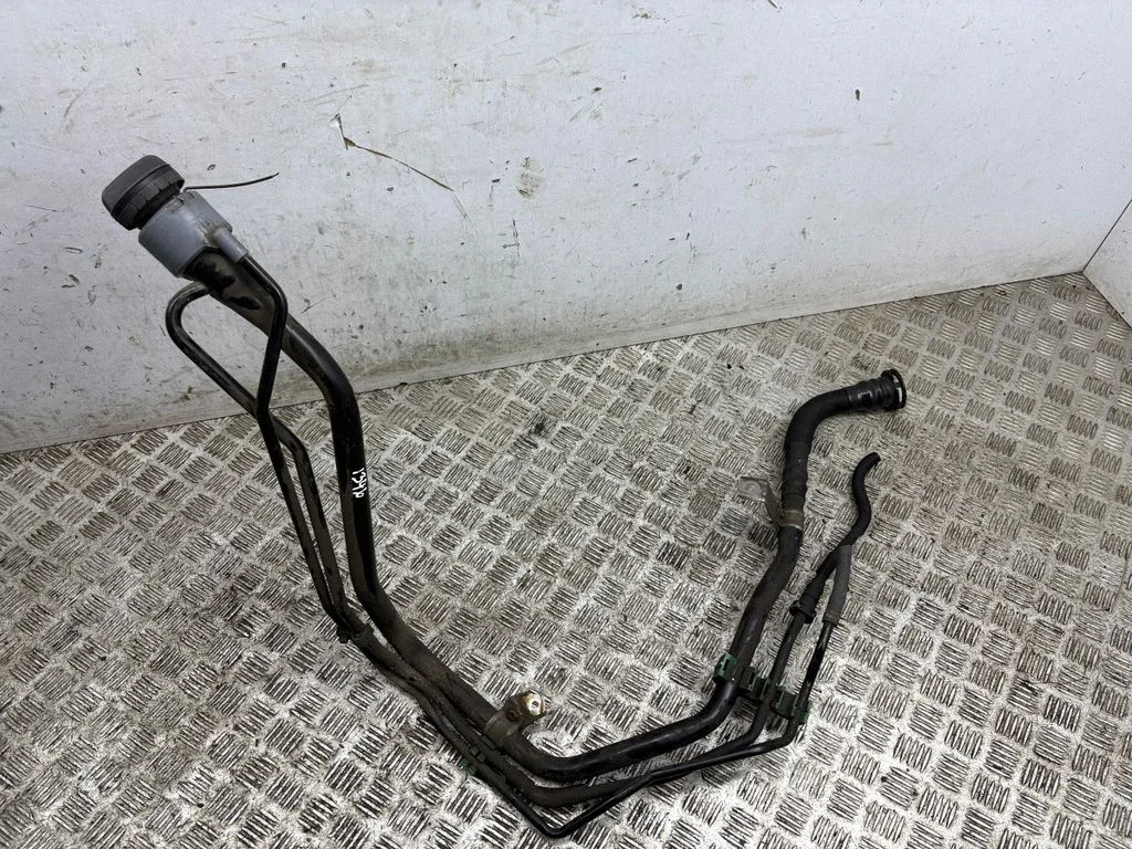 Fuel tank filler neck pipe