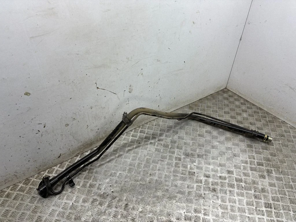 Fuel tank filler neck pipe