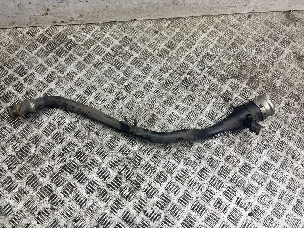 Fuel tank filler neck pipe