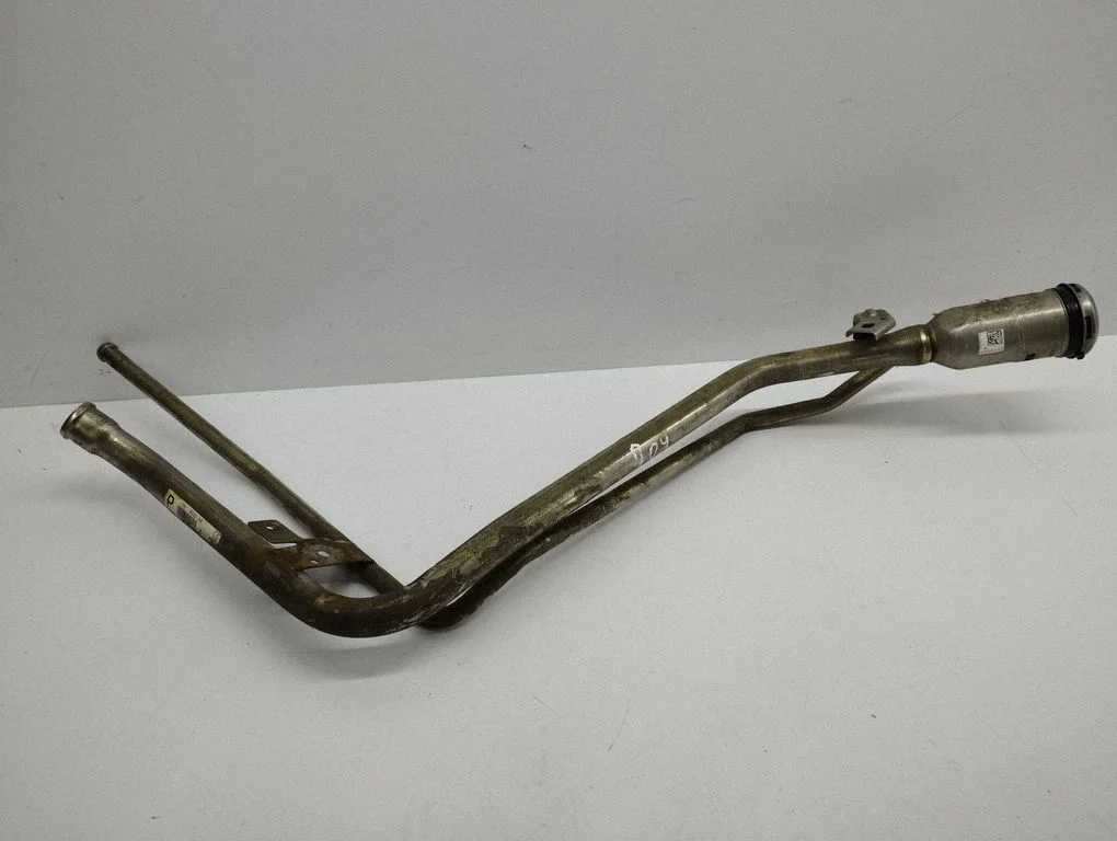 Fuel tank filler neck pipe