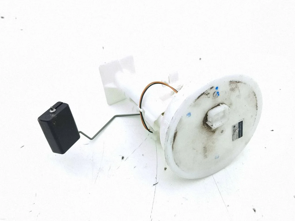 Fuel level sensor 42081CA000