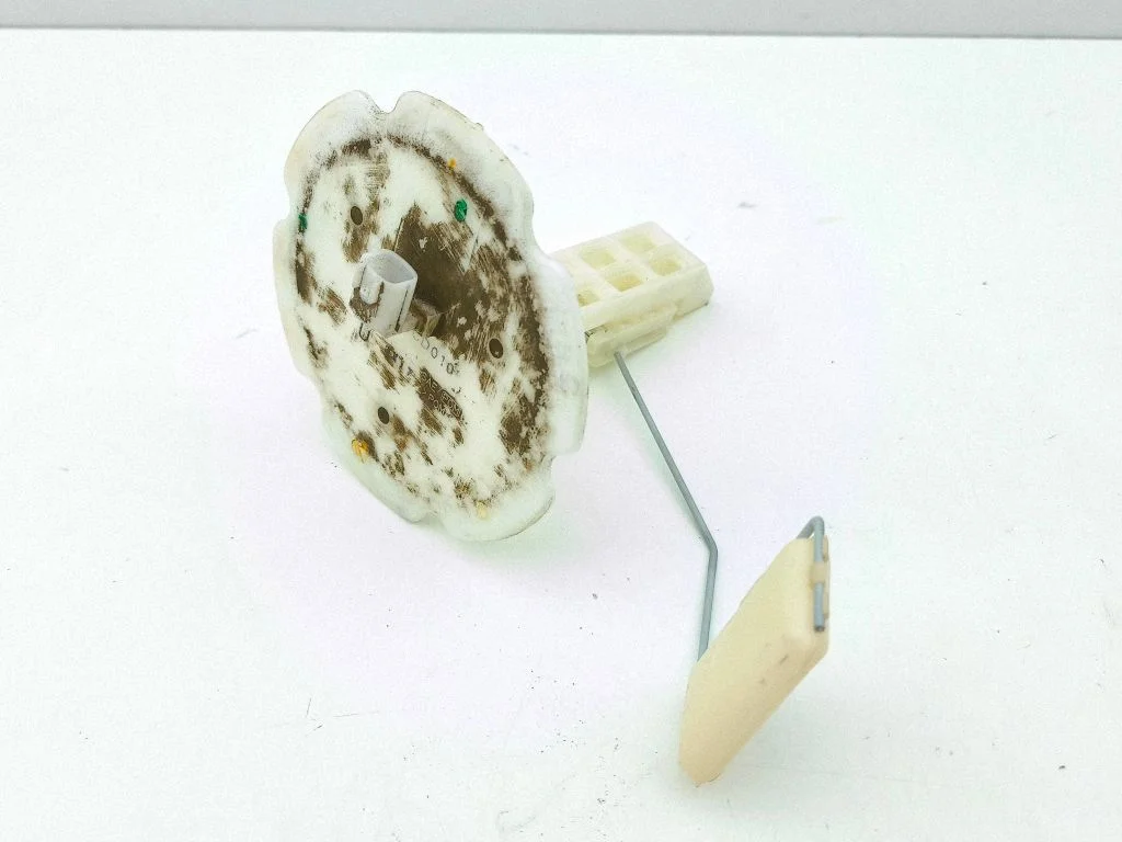 Fuel level sensor 25060CD010