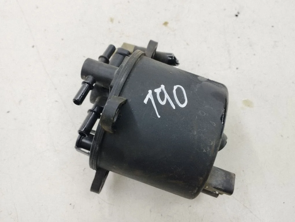 Filtr paliwa – Mitsubishi Outlander (2001-2007)