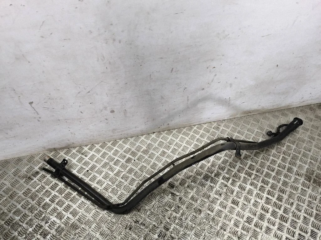 Fuel tank filler neck pipe