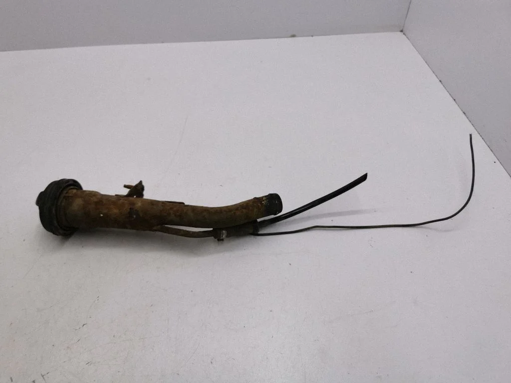 Fuel tank filler neck pipe