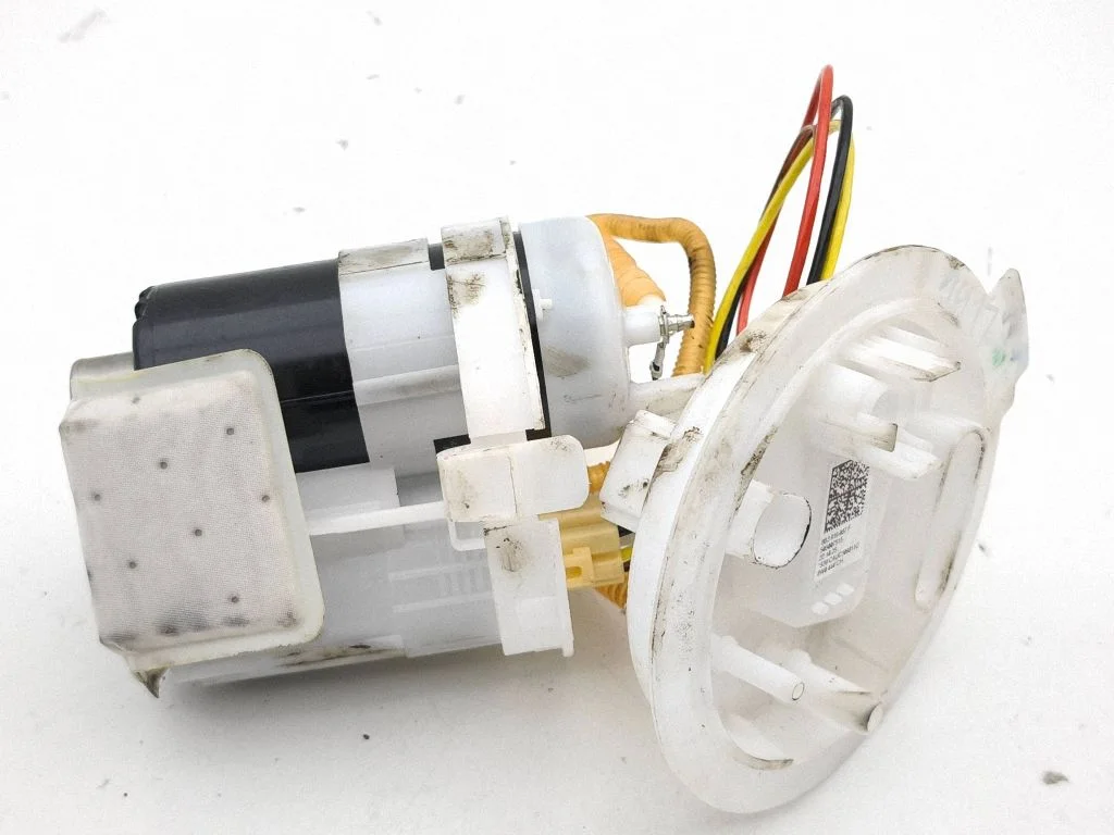 In-tank fuel pump 8B3919087F