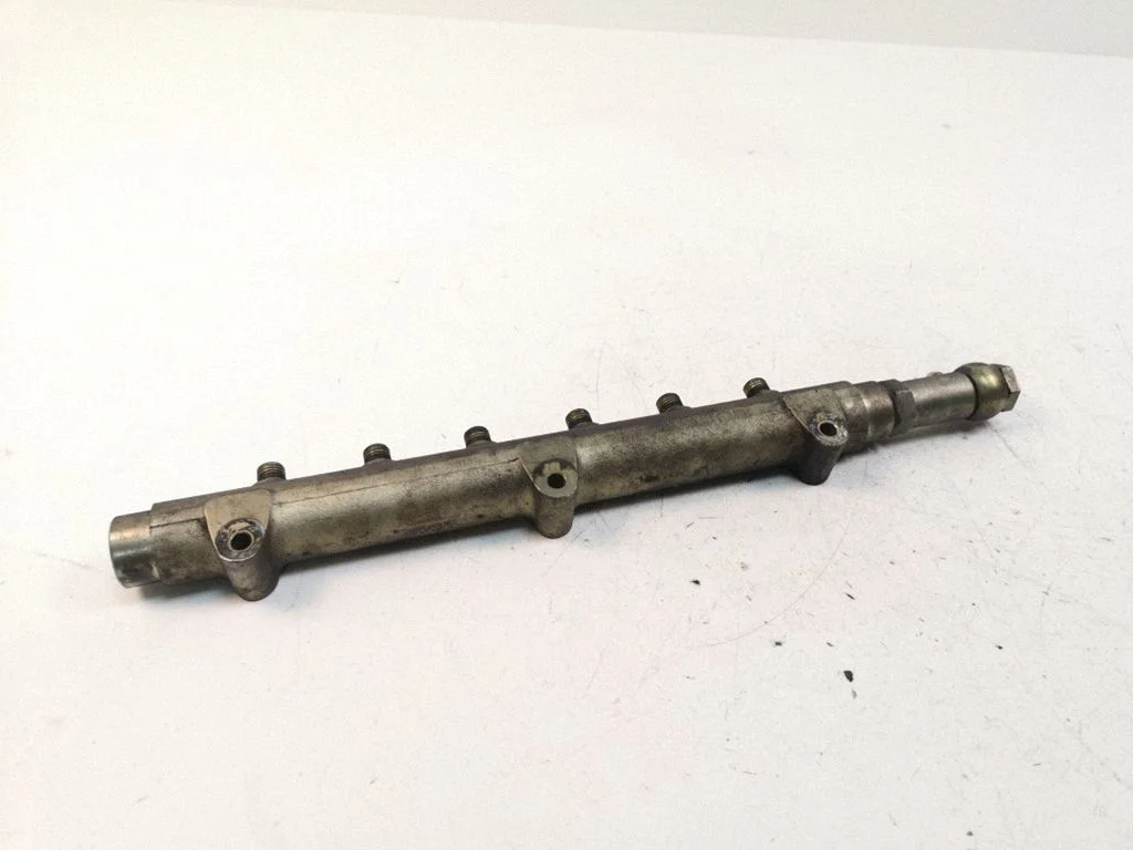 Fuel main line pipe 30622085