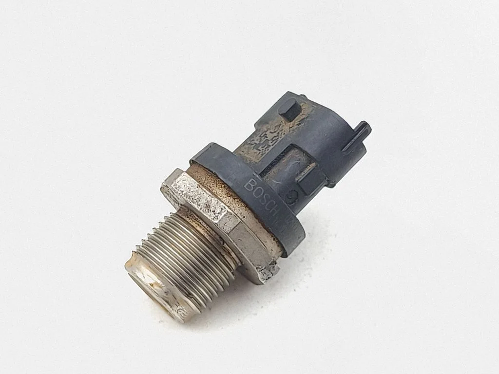 Kütuse rõhuandur 0281006316