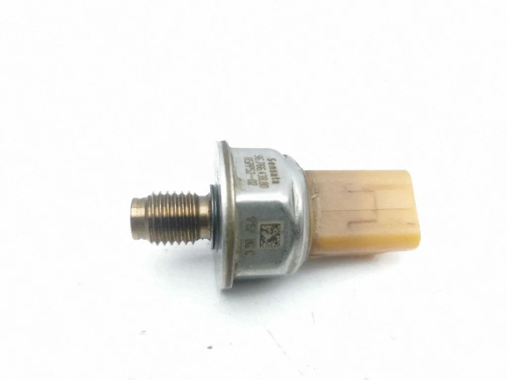 Fuel pressure sensor 9676643880