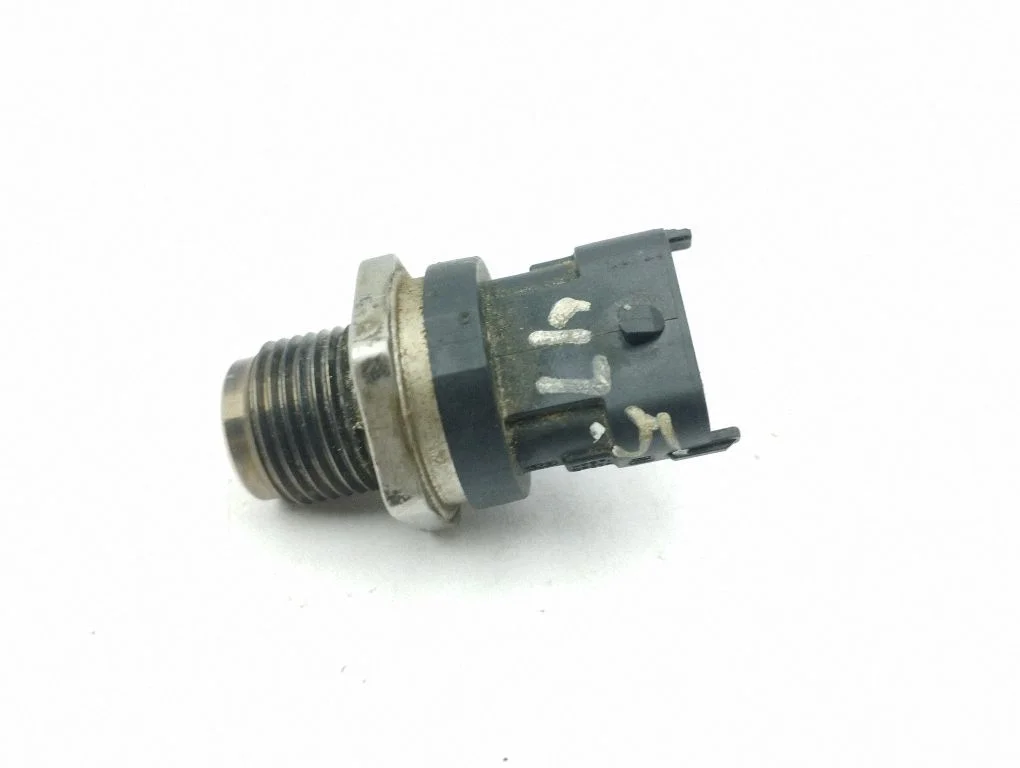 Fuel pressure sensor