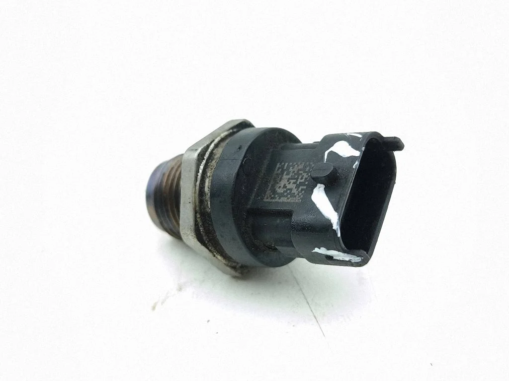 Kütuse rõhuandur 0281002864