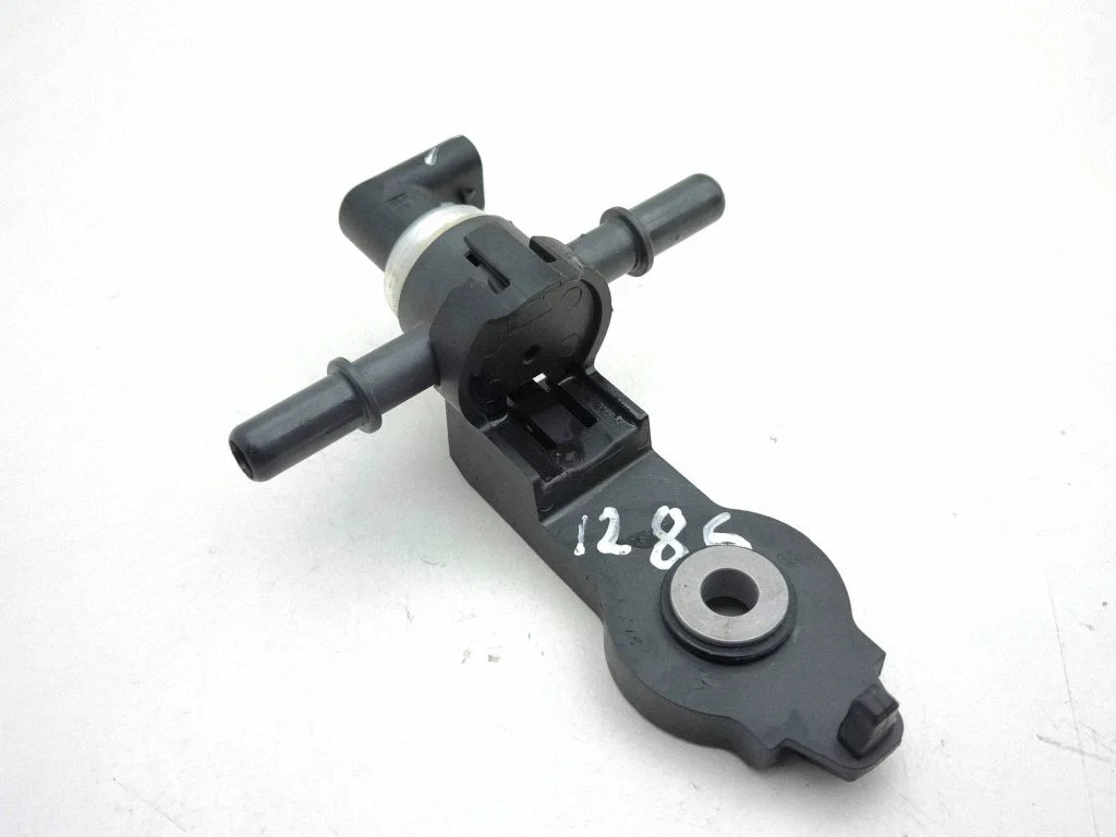 Fuel pressure sensor 81CP10302