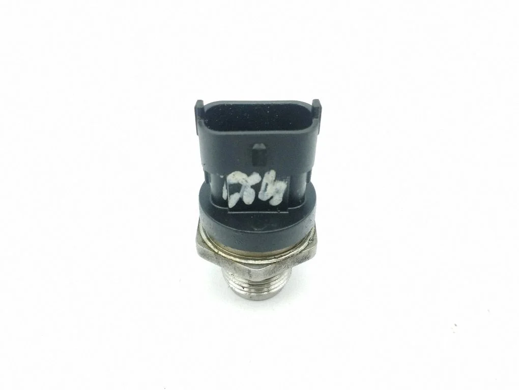Fuel pressure sensor