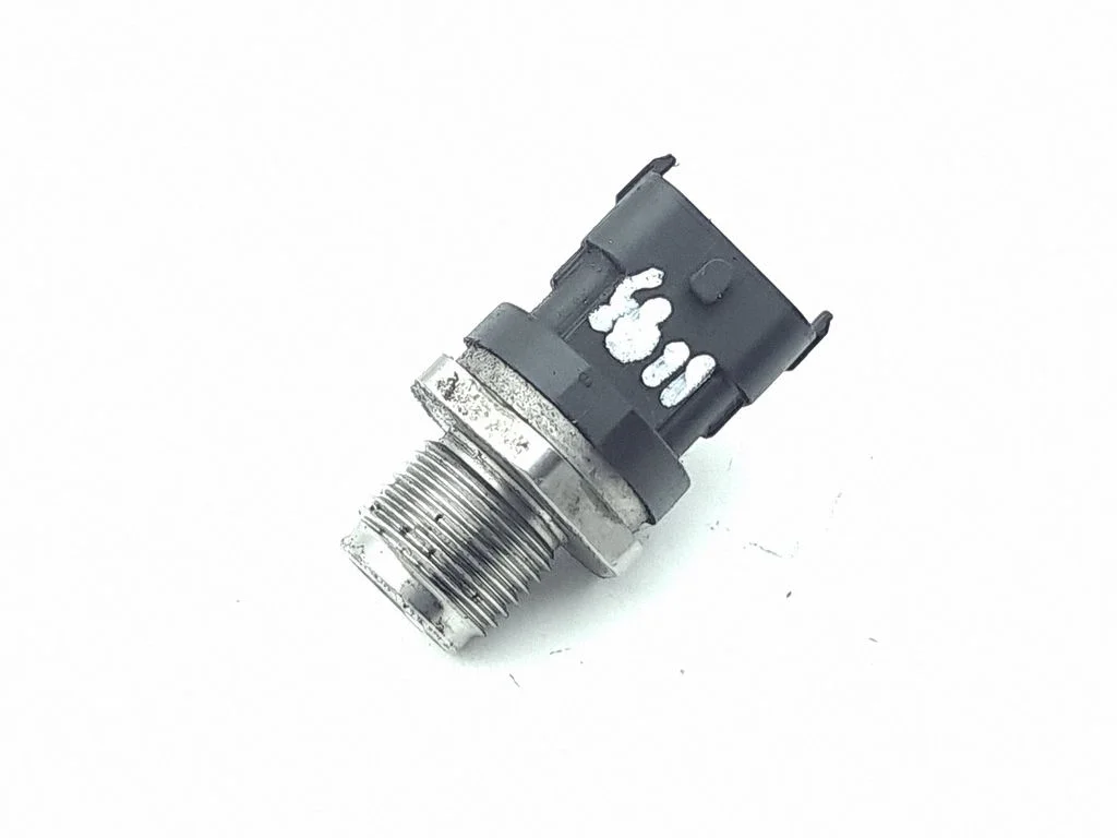 Fuel pressure sensor