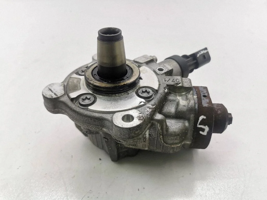 Fuel injection high pressure pump – BMW 1 Series E81 E87 (2004-2011)