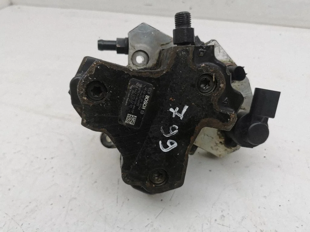 Fuel injection high pressure pump A6420700201