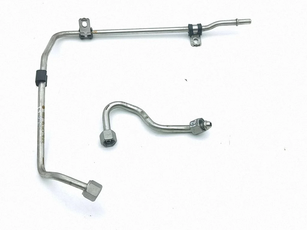 Fuel line pipe 8665626