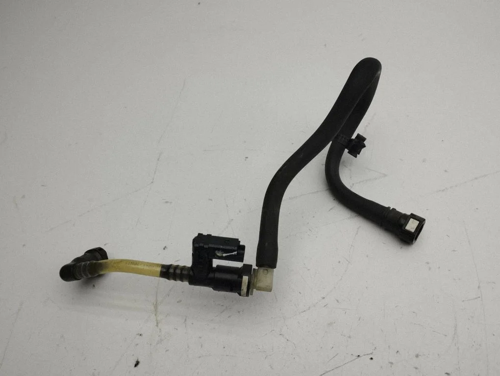 Fuel line pipe