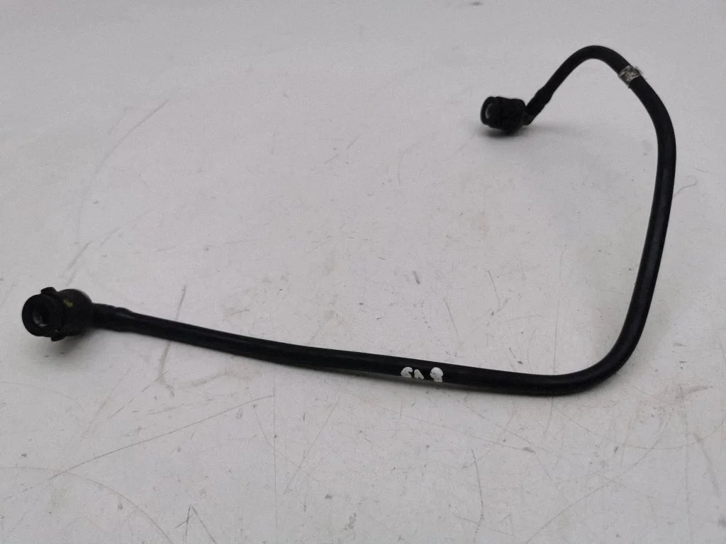 Fuel line pipe 6760754
