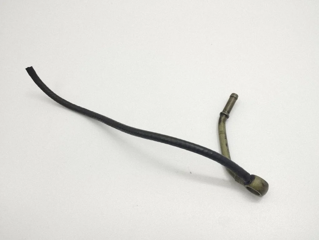 Fuel line pipe 070717Y7