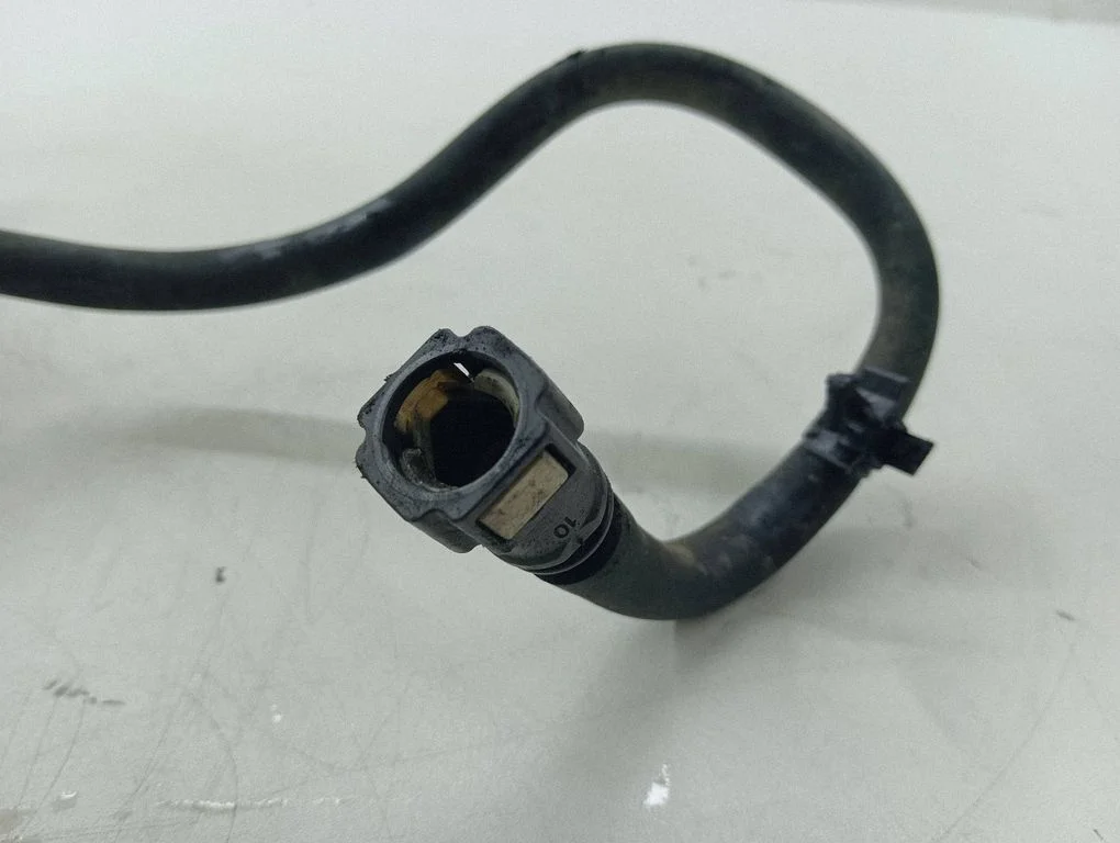 Fuel line pipe