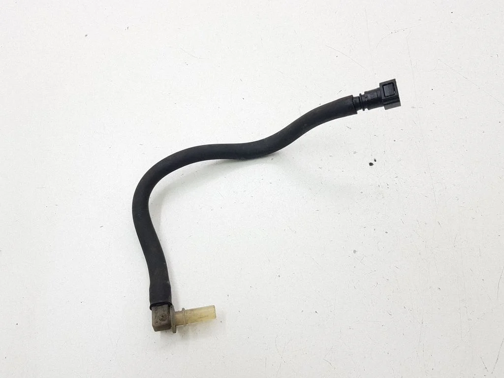 Fuel line pipe