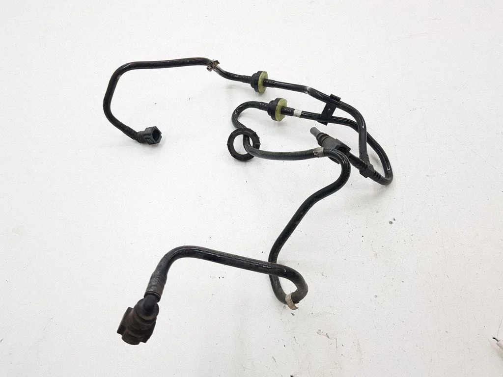 Fuel line pipe X215114