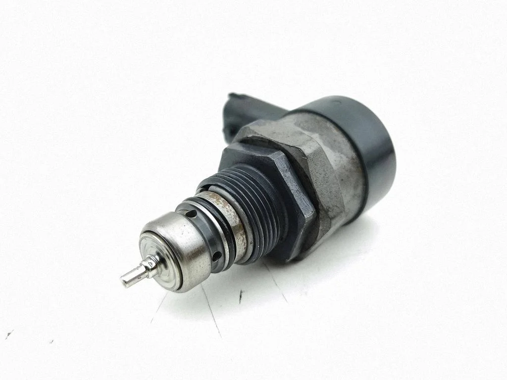Fuel pressure regulator – Hyundai Santa Fe (2006-2012)