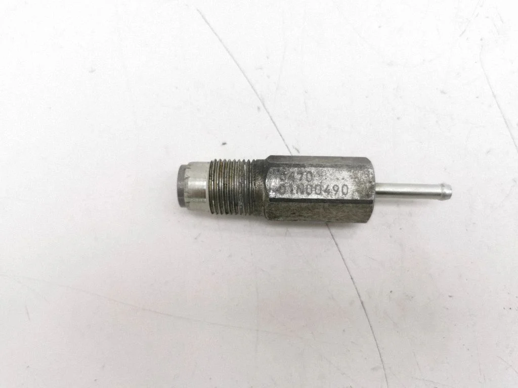 Fuel pressure regulator 0470