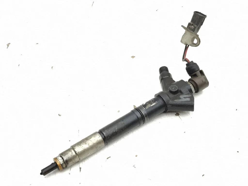 Fuel injector 2367026020