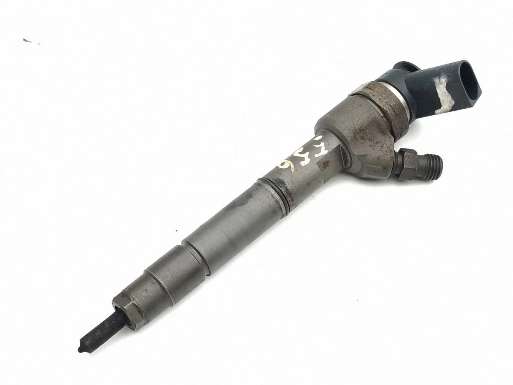 Fuel injector A6400700787