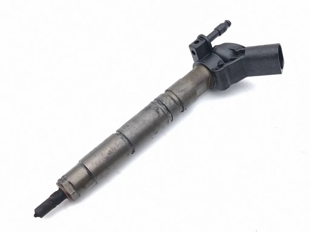 Fuel injector A6420701987