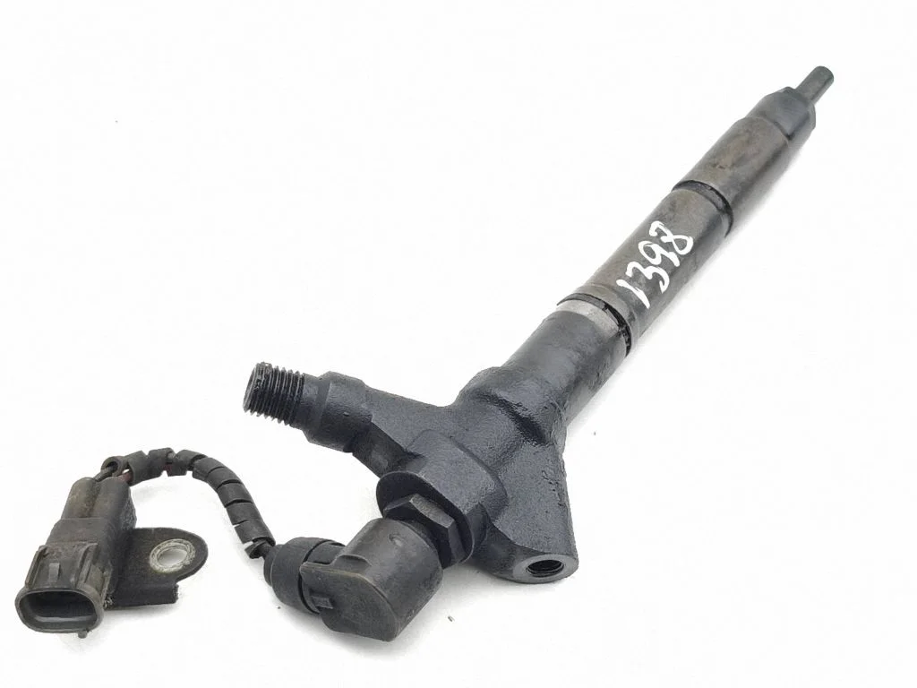 Fuel injector 2367026011