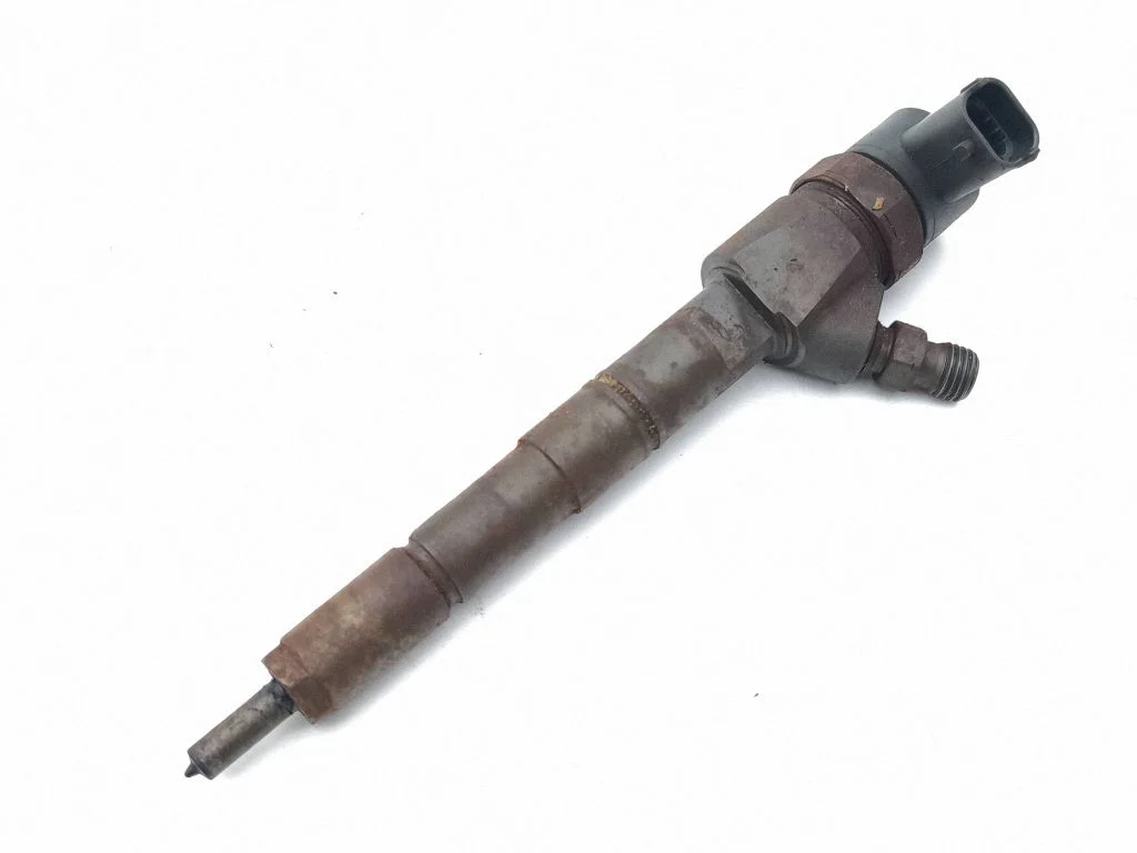 Fuel injector 0445110327