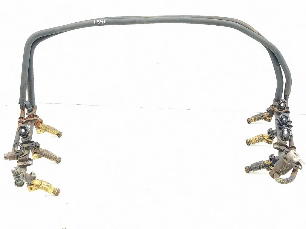 Fuel injector 028015605