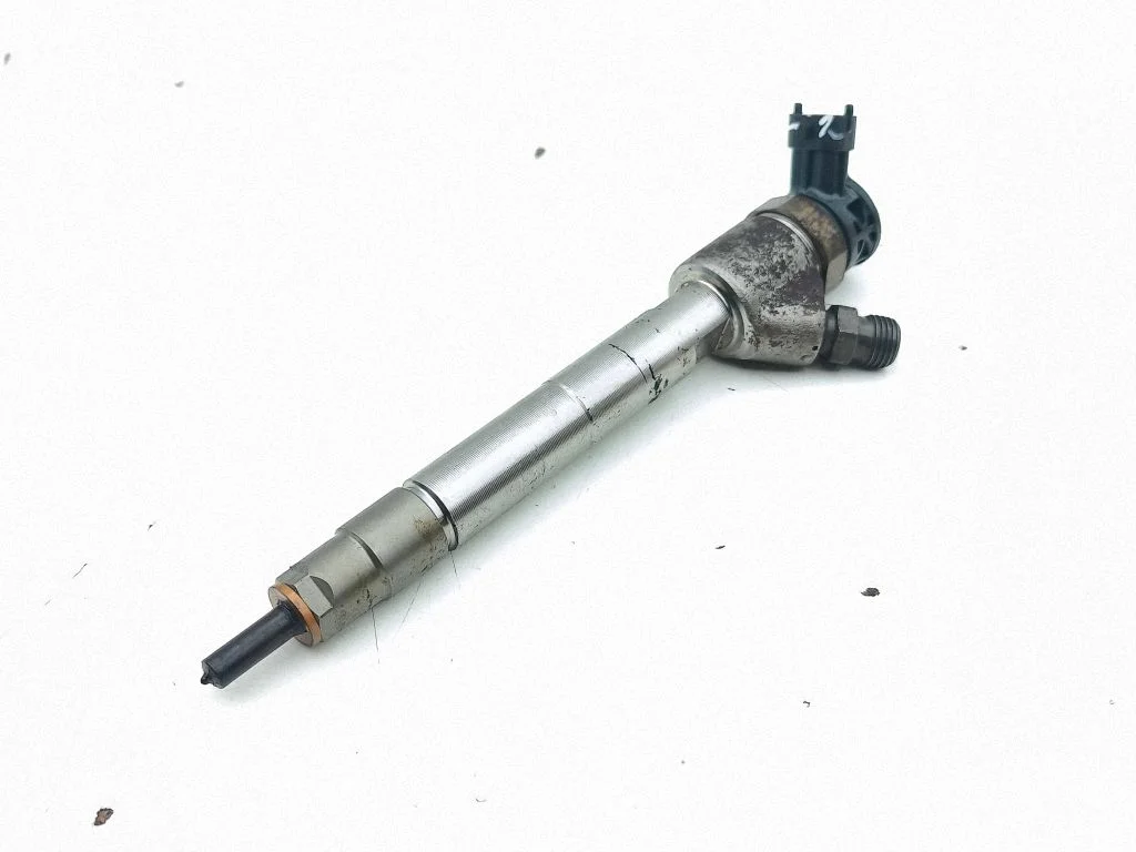 Fuel injector 0445110955