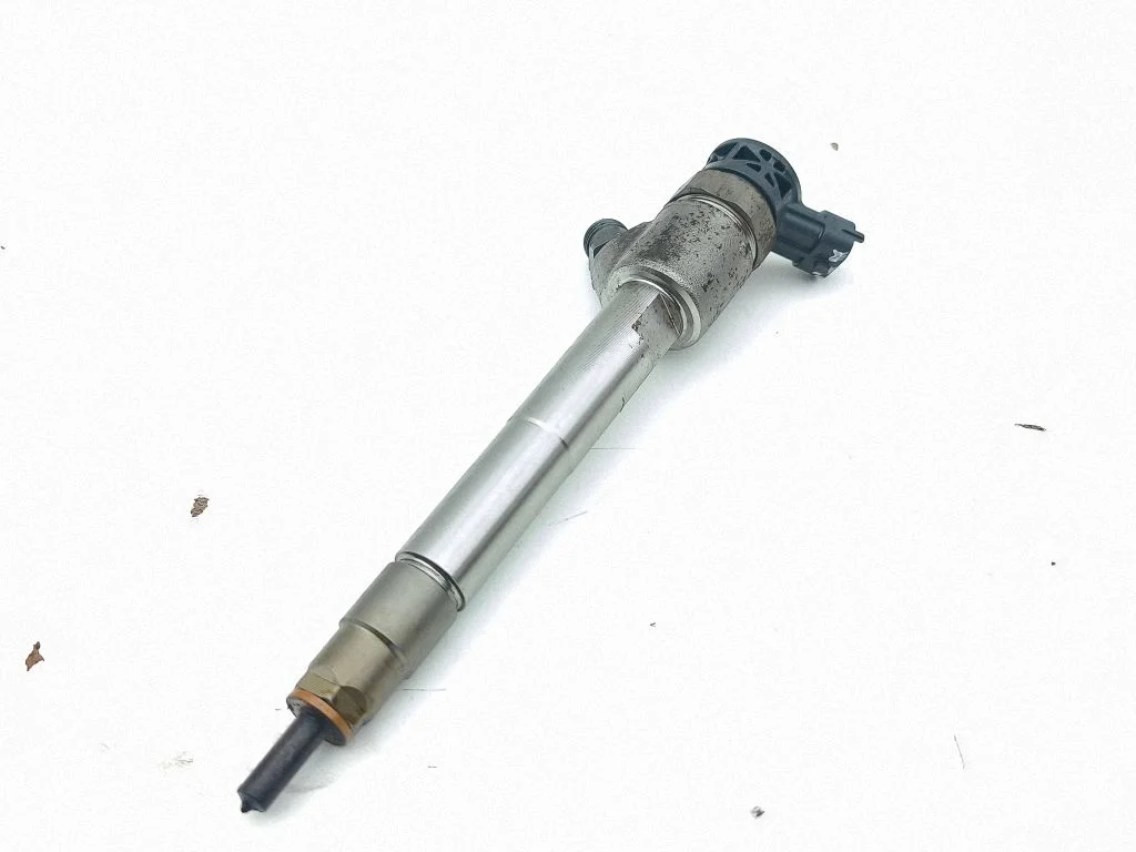 Fuel injector 0445110955