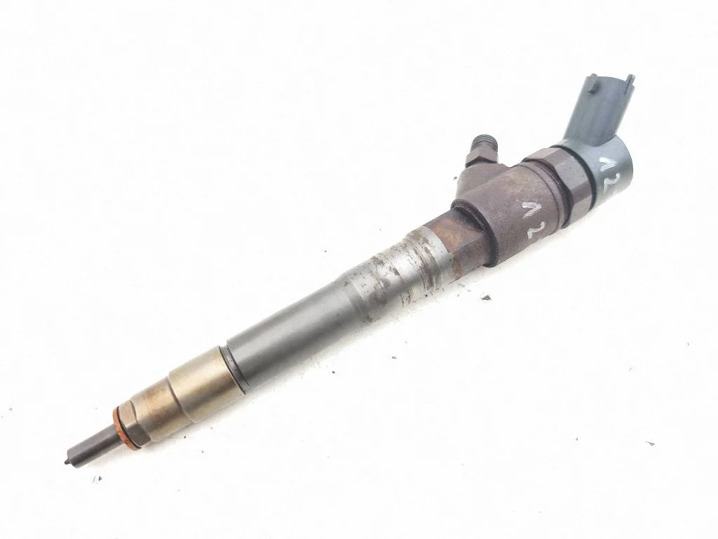 Fuel injector 0445110418