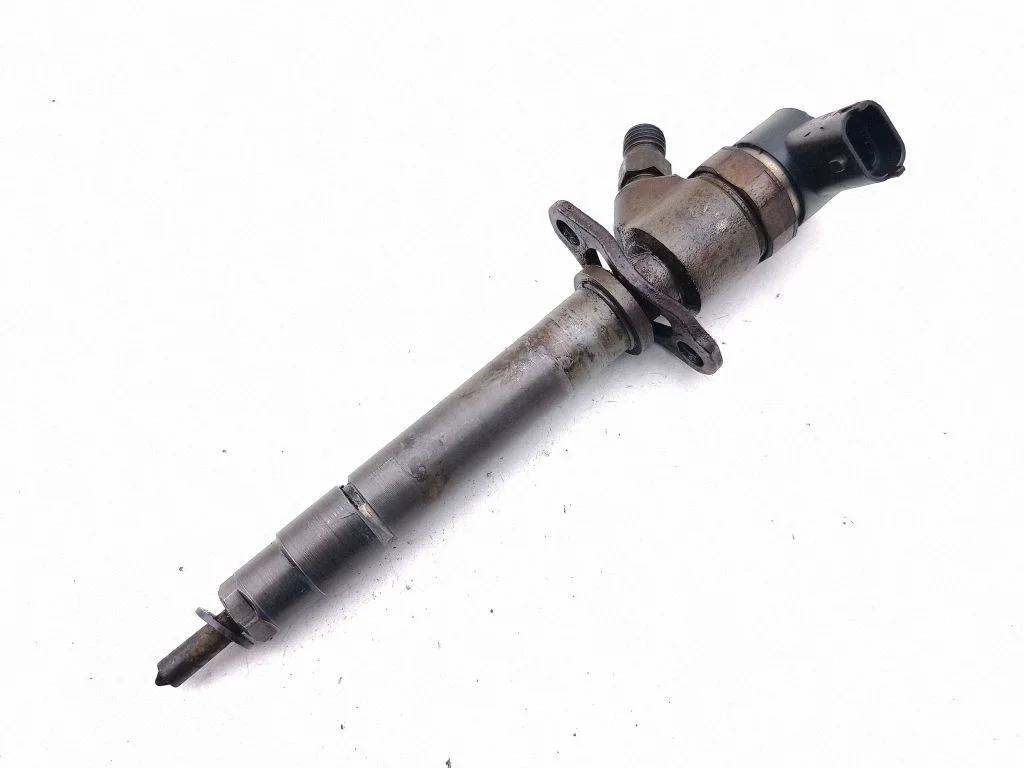 Fuel injector 0445110078