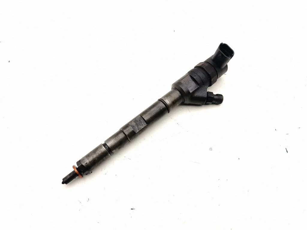 Fuel injector 0445110275