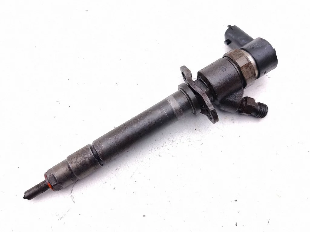 Fuel injector 0445110078