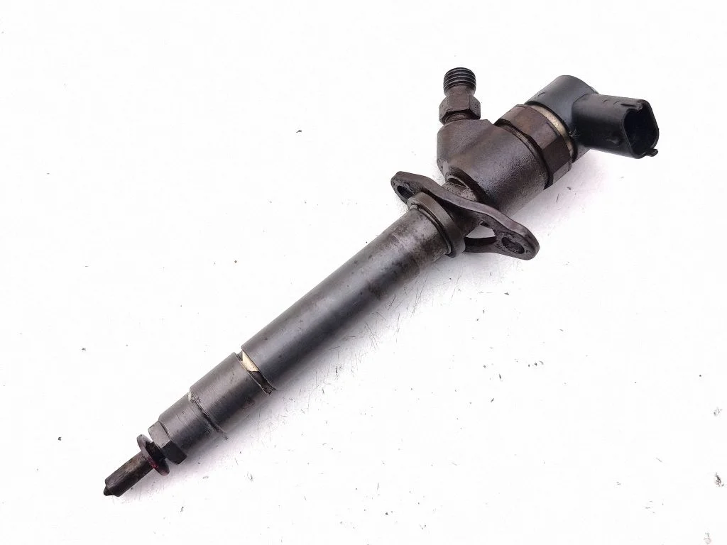 Fuel injector 0445110078
