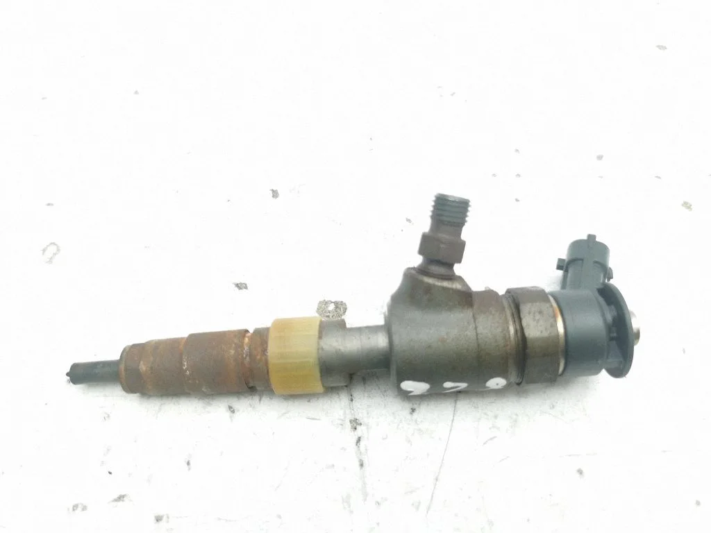 Fuel injector 0445110566