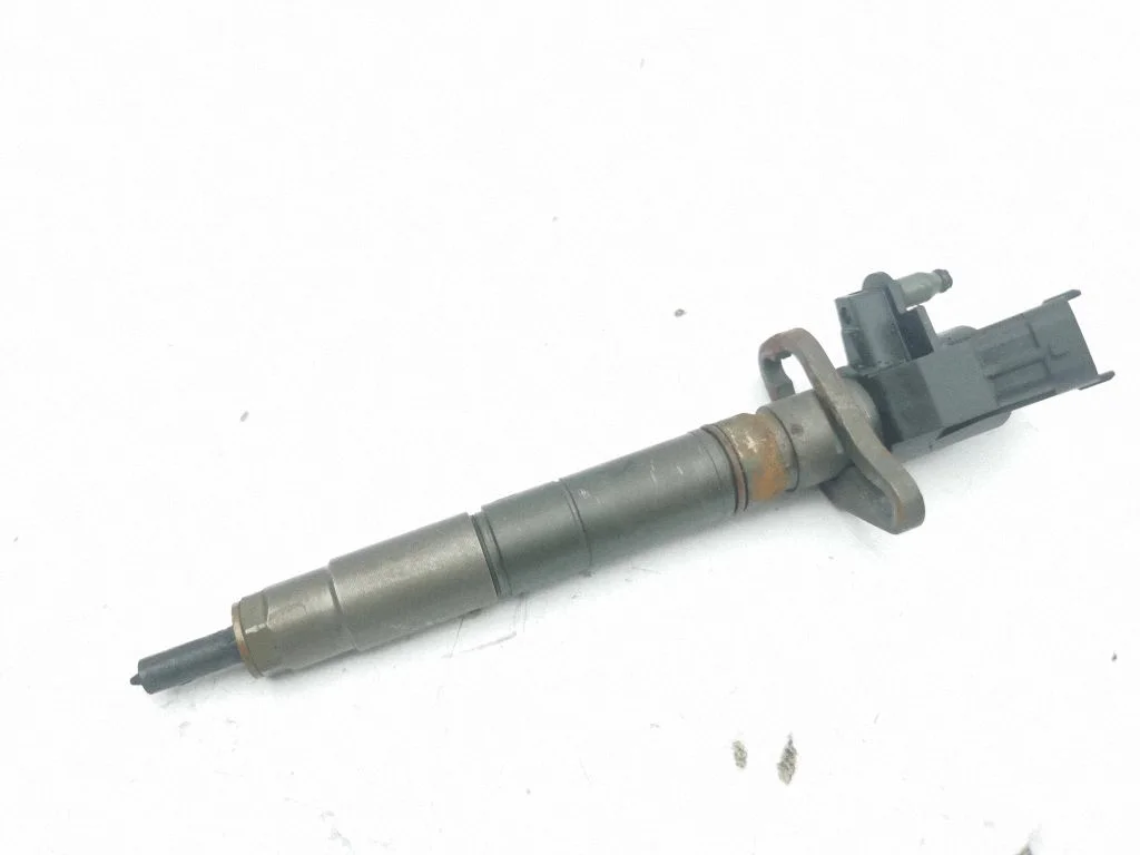 Fuel injector 9X2Q9K546DB