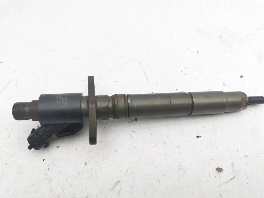 Fuel injector 9X2Q9K546DB