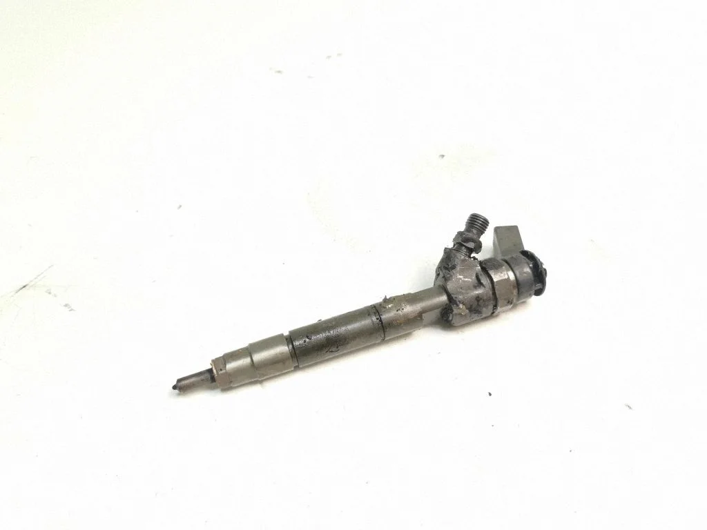 Fuel injector