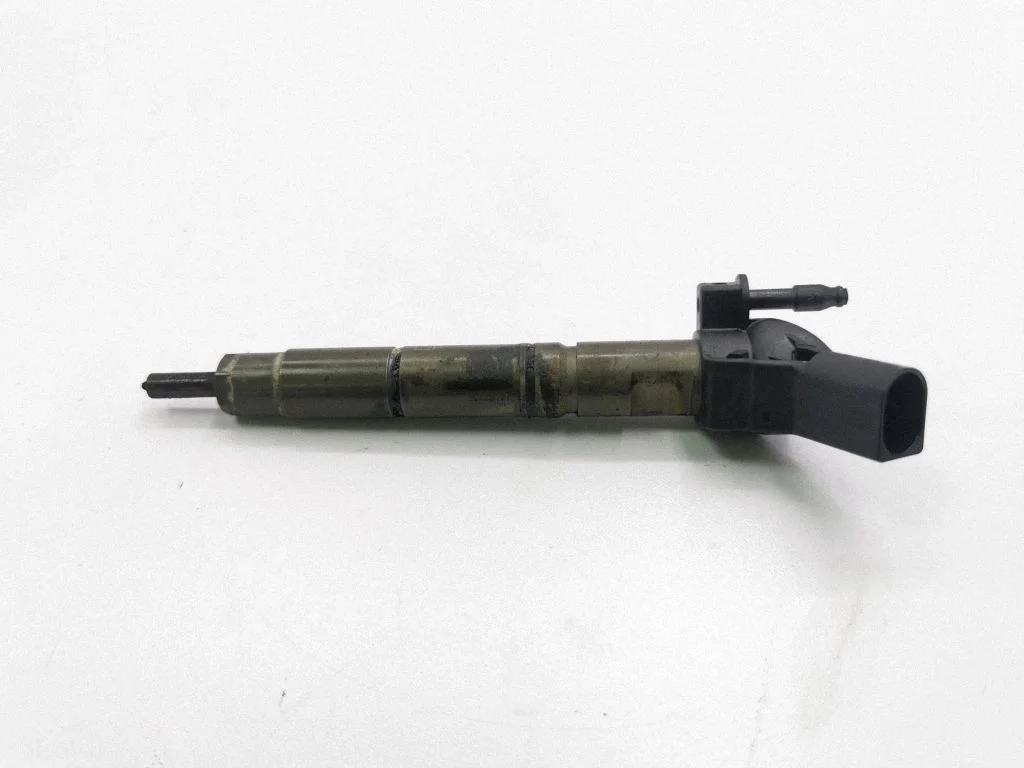 Fuel injector A6420700587